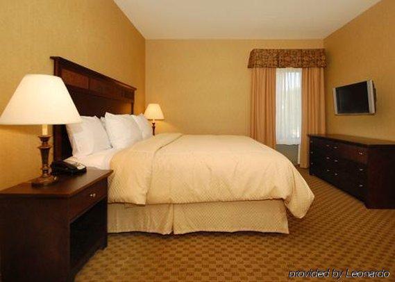 Holiday Inn Express & Suites Milwaukee Nw - Park Place By Ihg Cameră foto
